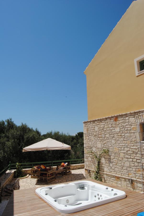 Tati Holiday home Kastos